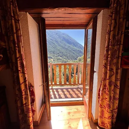 Chalet Di Montagna, Valtournenche-cervinia Alpstuga *